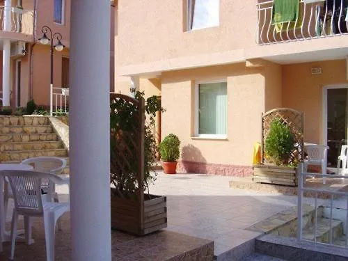Aquarelle Hotel And Villas Golden Sands