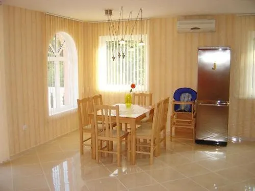 Aquarelle Hotel And Villas Golden Sands 3*,