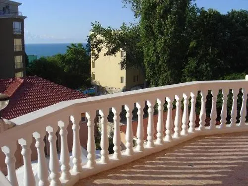 Aquarelle Hotel And Villas Golden Sands Aparthotel