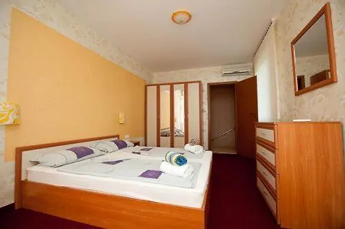 Aquarelle Hotel And Villas Golden Sands