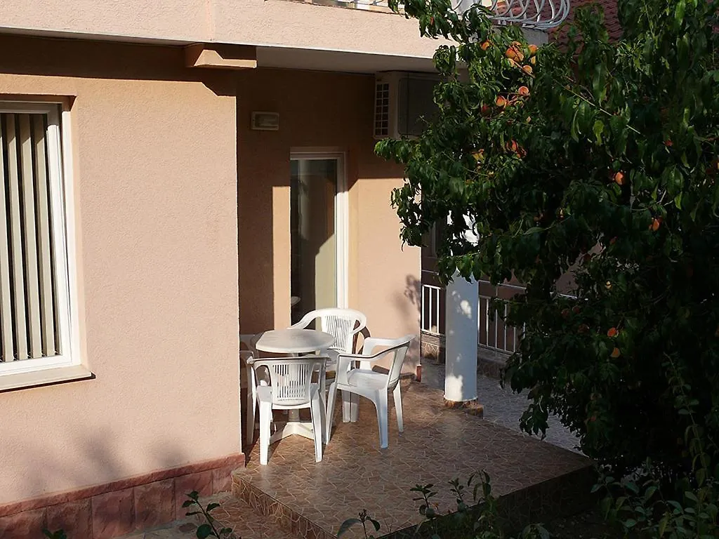 Aquarelle Hotel And Villas Golden Sands 3*,